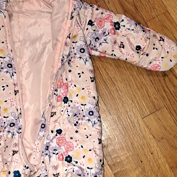 Sold - Picture 3 of 7